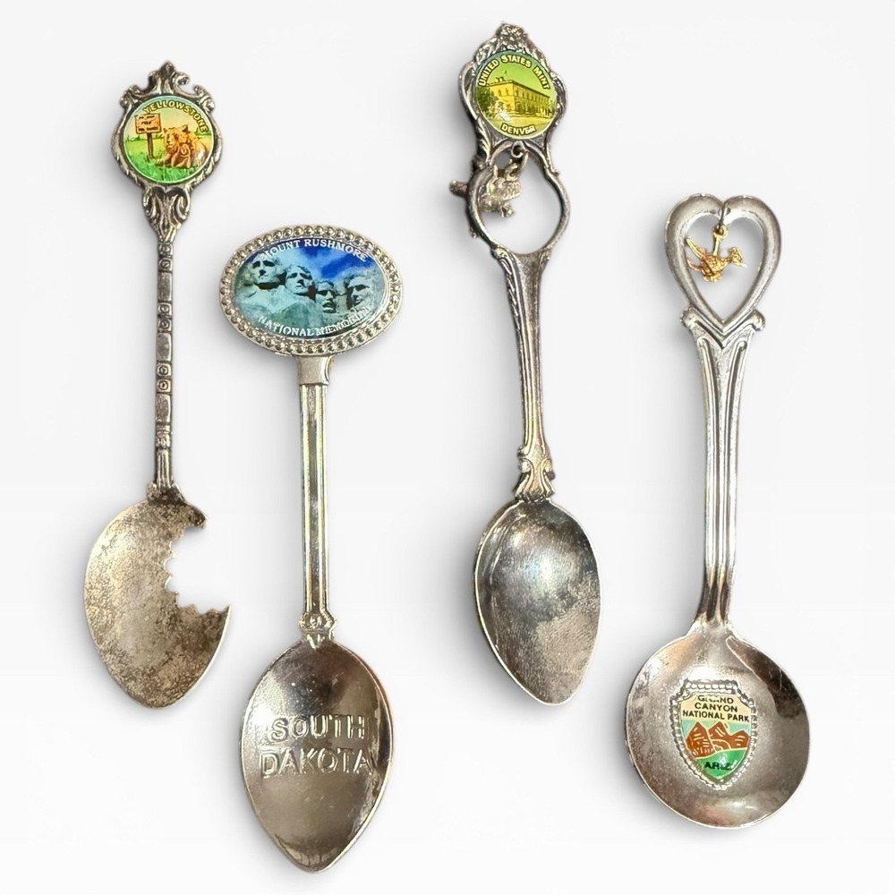 Vintage Souvenir Spoon Lot Yellowstone Mount Rushmore US Mint Grand Canyon